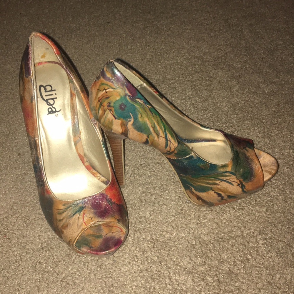 Floral pumps